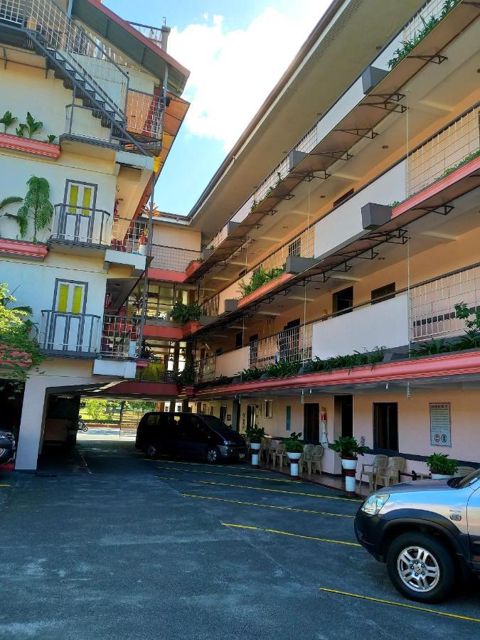 Sola Eleganza Apartelle Quezon City Zewnętrze zdjęcie